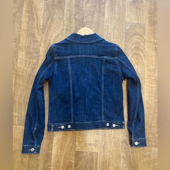 Levi’s dark wash size small Jean jacket - Picture 6 of 10
